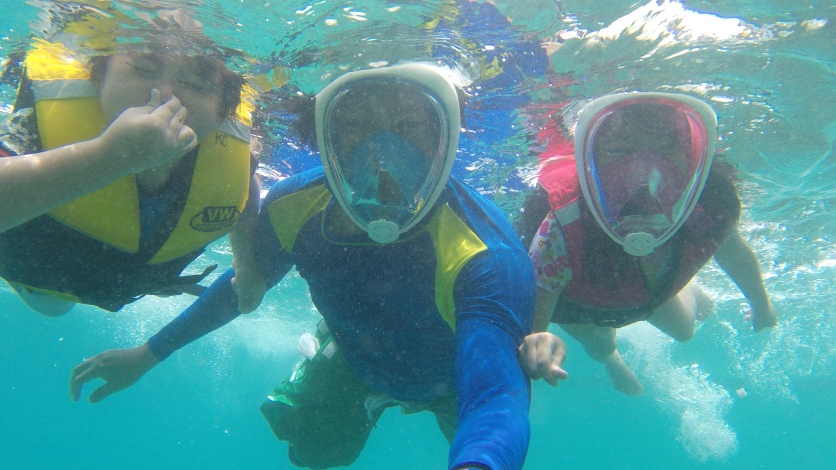 snorkelling using Tribord face mask